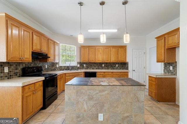 1720 Greystone Trce SE, Conyers, GA 30013 - kitchen with black appliances, under cabinet range hood, a sink, decorative backsplash, and ornamental molding