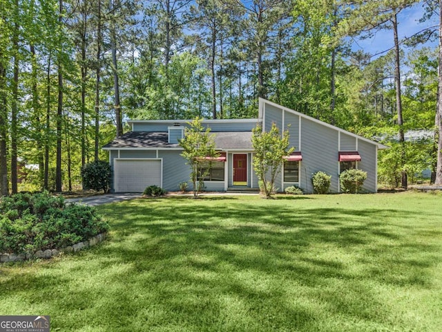 108 Ashwood Pt Unit 196, Eatonton, GA 31024 - mid-century modern home with an attached garage, a front yard, driveway, and a shingled roof