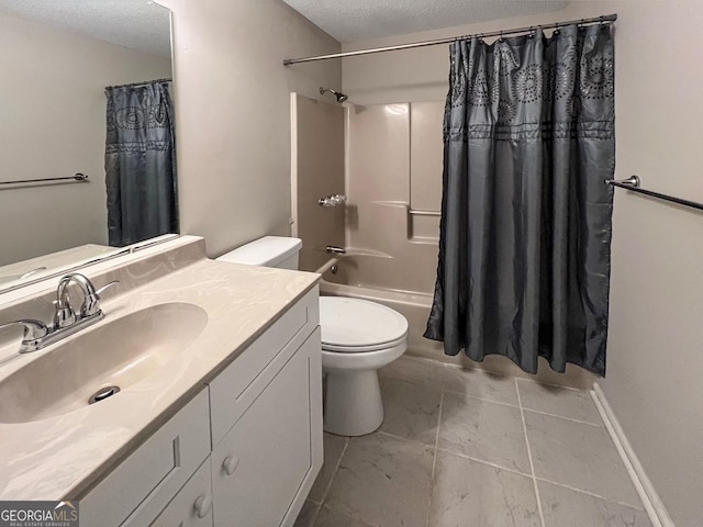 108 Ashwood Pt Unit 196, Eatonton, GA 31024 - bathroom with vanity, a textured ceiling, and shower / tub combo with curtain
