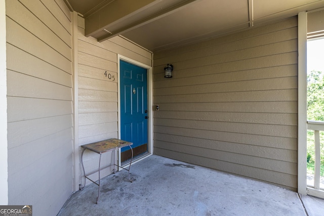 view of property entrance