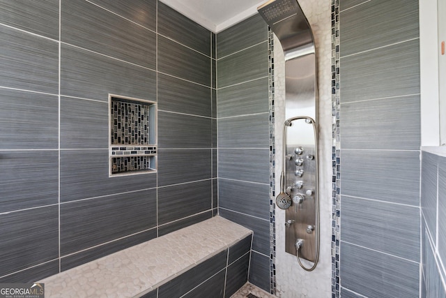 3979 Doral Cir, Atlanta, GA 30360 - full bath featuring tiled shower