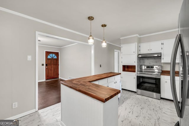 98 Orchard Cir, Commerce, GA 30529 - kitchen featuring butcher block counters, stainless steel appliances, under cabinet range hood, white cabinetry, and crown molding