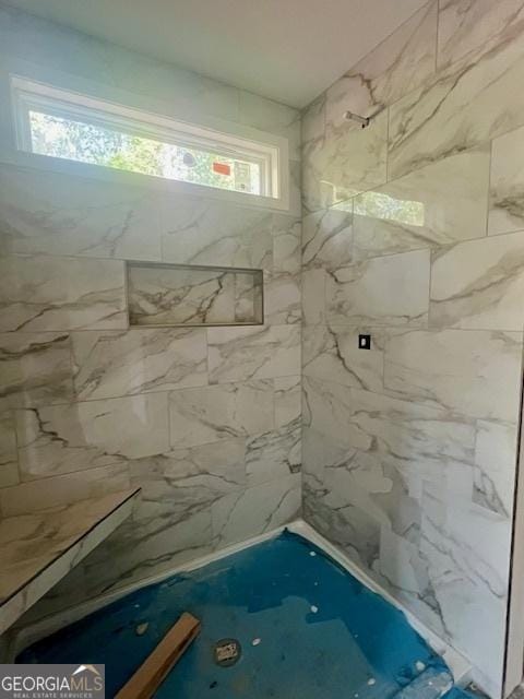 189 Warner Rd, Barnesville, GA 30204 - full bath featuring a shower