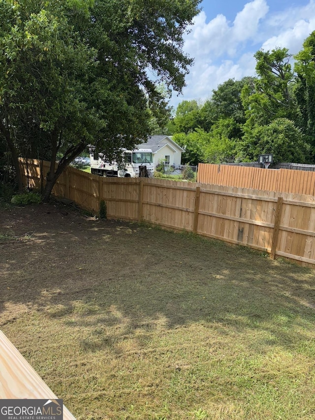 1010 Maynard St, Macon, GA 31217 - view of yard with fence