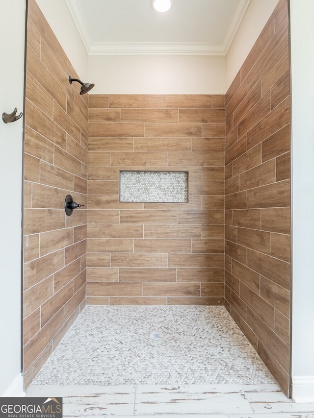 153 Lakeridge Dr, Adel, GA 31620 - full bathroom with a tile shower and ornamental molding