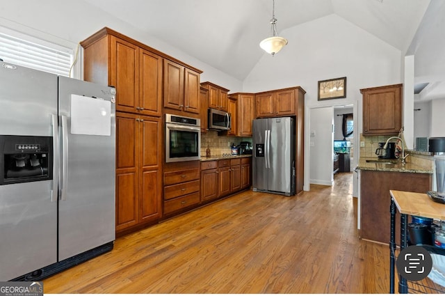 office featuring baseboards and carpet