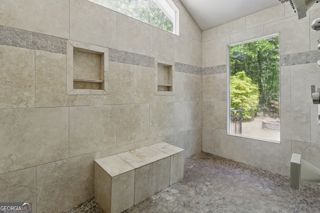 15635 US Highway 27 N, Hamilton, GA 31811 - bathroom featuring a wealth of natural light and vaulted ceiling