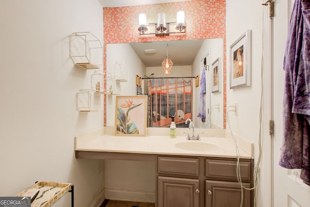 full bath with vanity
