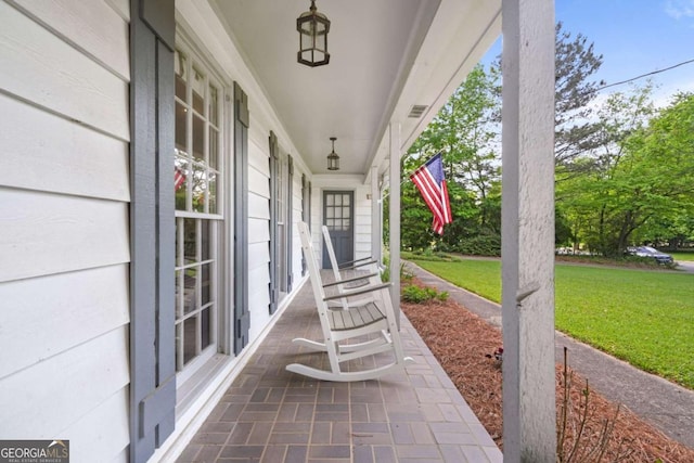 view of patio / terrace with covered porch
