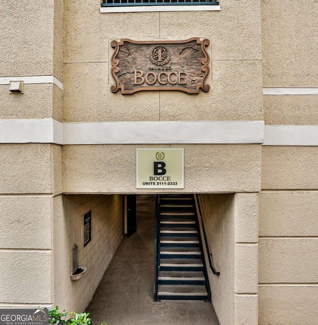 view of exterior entry