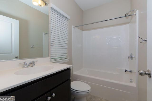 569 Mirrormont Dr SE, Smyrna, GA 30080 - bathroom with vanity and shower / bathtub combination
