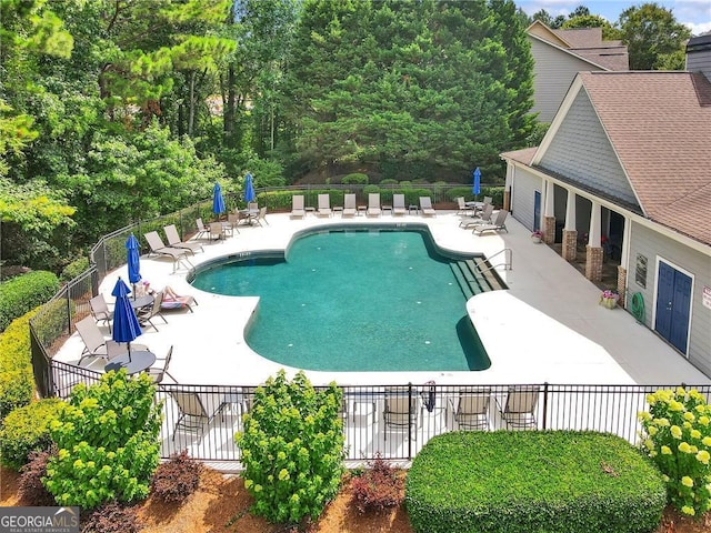 8275 Majors Ridge Way, Cumming, GA 30041 - community pool with a patio area