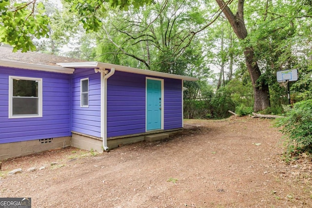 view of outbuilding