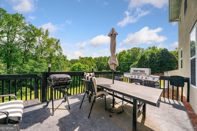 209 Braemar Ct, Mcdonough, GA 30253 - view of patio / terrace with area for grilling and outdoor dining space