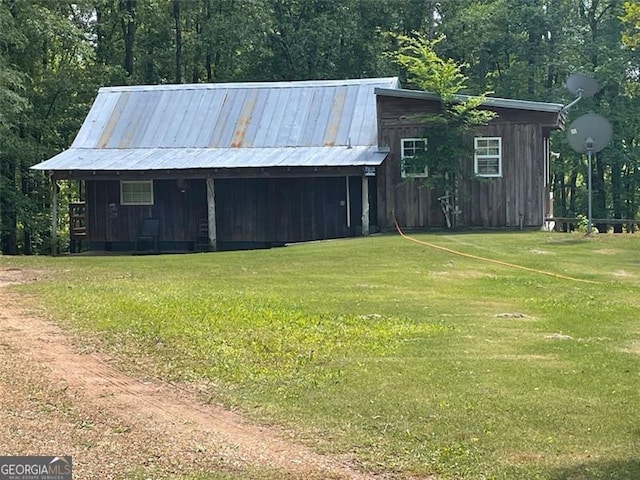 view of outdoor structure
