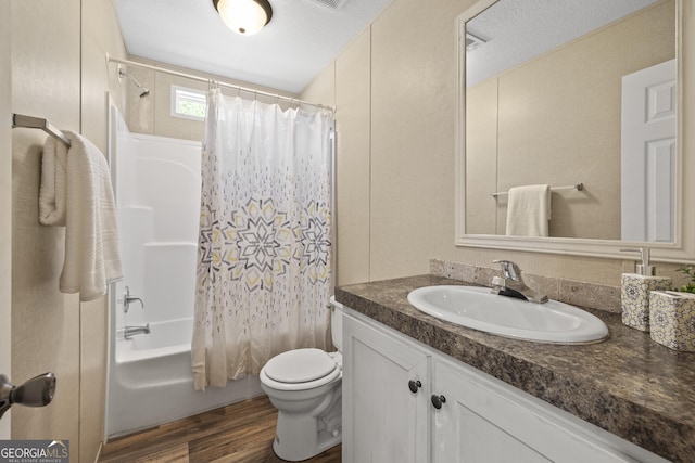 1173 N Ga Highway 21, Springfield, GA 31329 - bathroom with vanity, wood finished floors, and shower / bath combo with shower curtain
