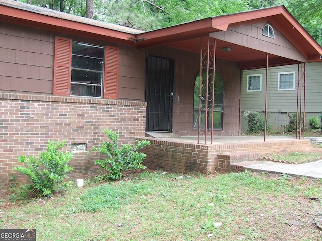 view of front facade with brick siding