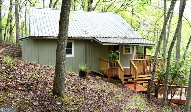 767 Robertson Cir, Blairsville, GA 30512 - view of front of property featuring metal roof and a deck