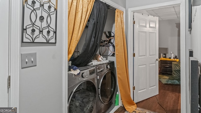 1401 Aberdeen Ct, Mcdonough, GA 30253 - clothes washing area with laundry area, wood finished floors, and washer and clothes dryer