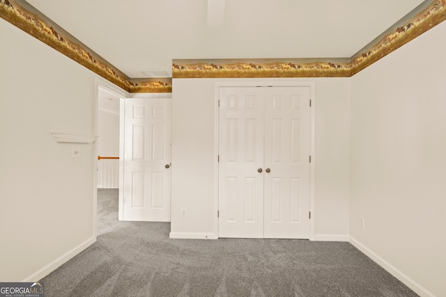 walk in closet featuring carpet floors