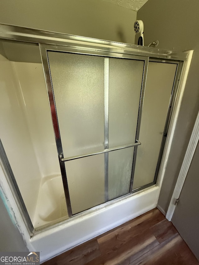 7260 Cox Rd, Cumming, GA 30028 - full bathroom with wood finished floors