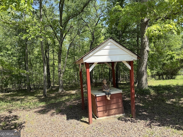 7260 Cox Rd, Cumming, GA 30028 - view of yard with a gazebo