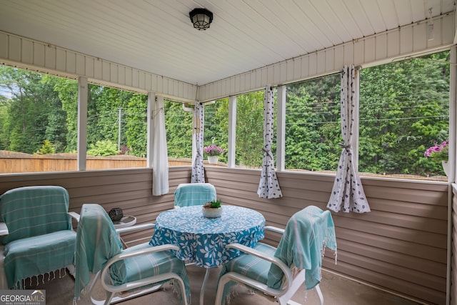 view of sunroom / solarium