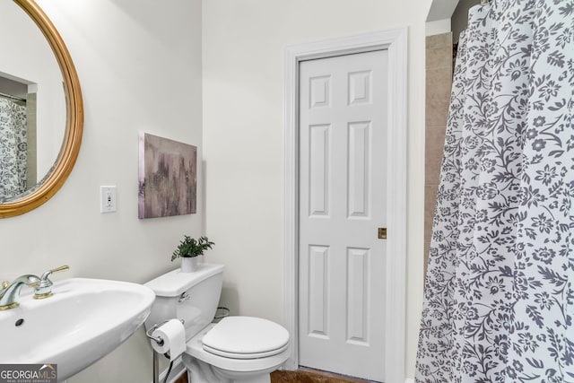 5303 Davenport Mnr, Cumming, GA 30041 - full bathroom with a sink, toilet, and a shower with curtain