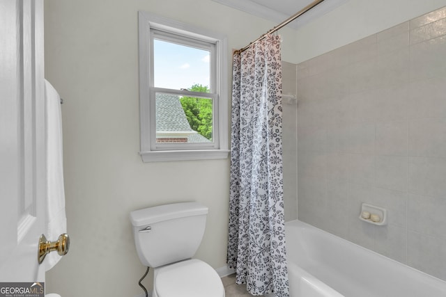 5303 Davenport Mnr, Cumming, GA 30041 - full bathroom featuring toilet and shower / bath combination with curtain