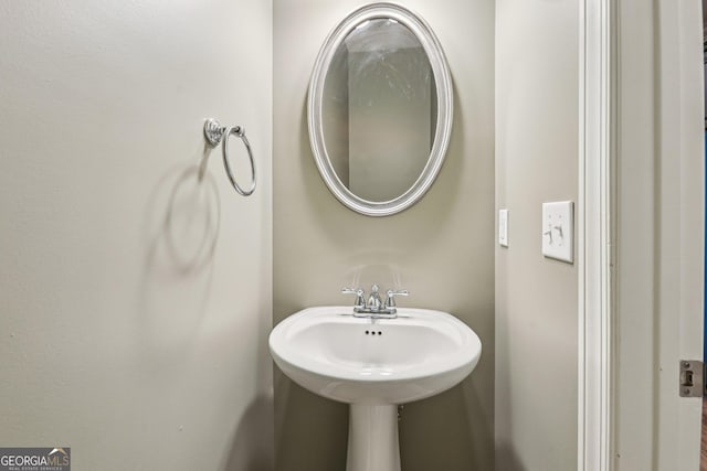 737 St Charles Ave NE, Atlanta, GA 30306 - bathroom with a sink