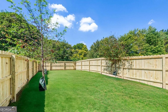 585 Ira St SW, Atlanta, GA 30312 - view of yard featuring a fenced backyard
