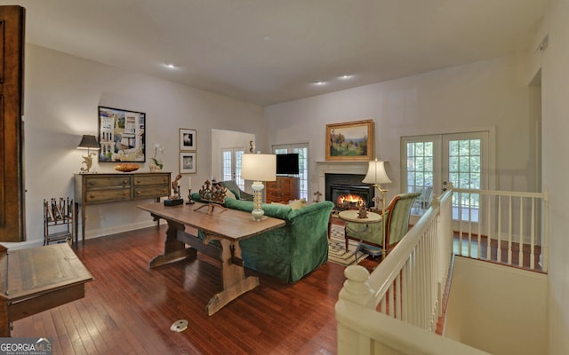 922 Brenau Point Dr, Gainesville, GA 30501 - living area featuring recessed lighting, a glass covered fireplace, and hardwood / wood-style flooring