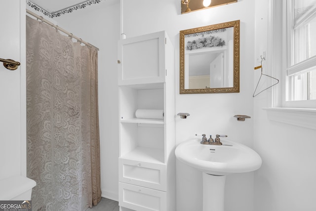 415 Scenic Dr, Toccoa, GA 30577 - full bathroom with a sink