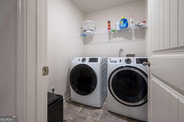 108 Berwick Xing, Dallas, GA 30157 - laundry room featuring laundry area and washer and clothes dryer