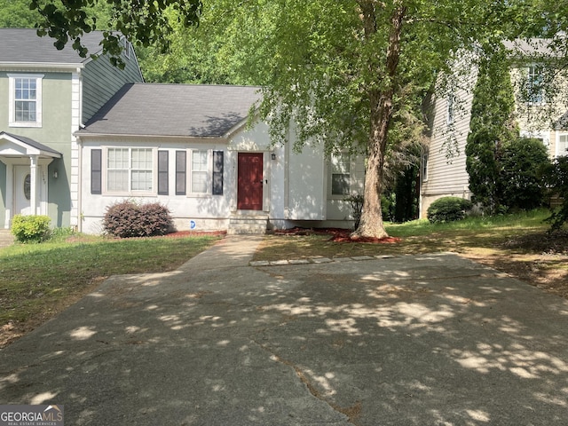 1047 Plantation Way NW, Kennesaw, GA 30144 - view of front of house featuring roof with shingles