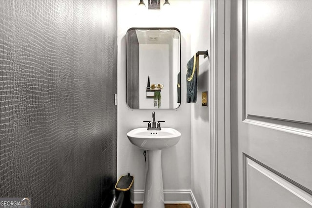 2669 Caruso Way, Atlanta, GA 30339 - bathroom with baseboards
