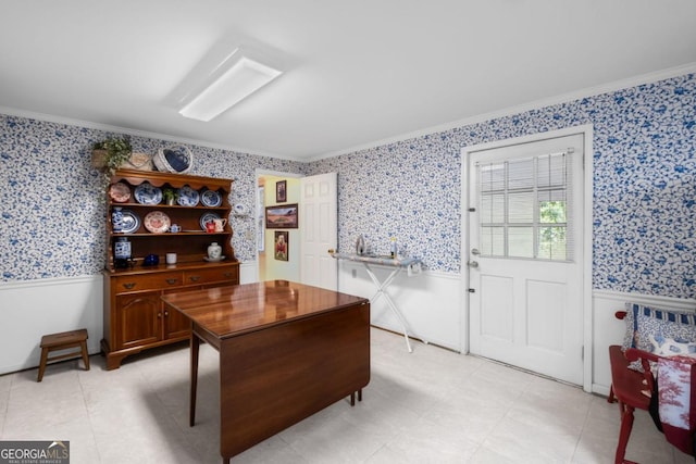 681 Hampton Pl SW, Marietta, GA 30064 - office space with ornamental molding, wainscoting, and wallpapered walls