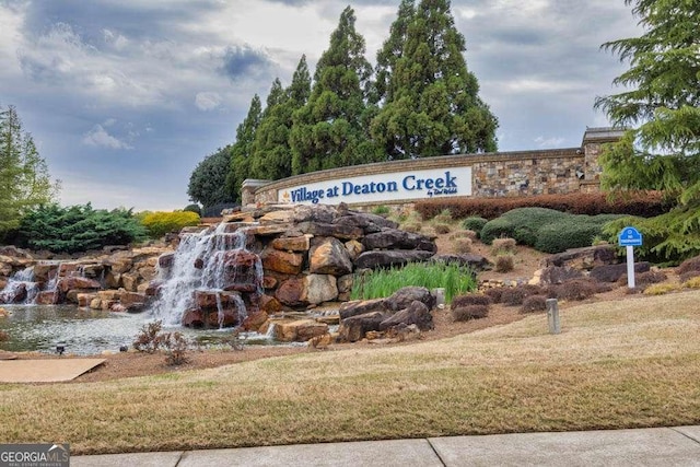 6408 Autumn Crest Ln, Hoschton, GA 30548 - community sign featuring a yard