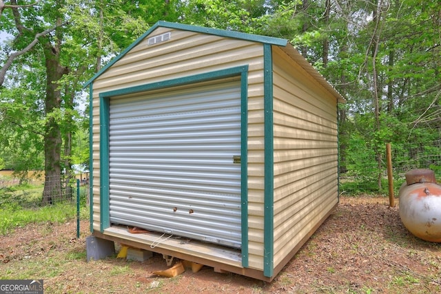 view of outbuilding featuring an outbuilding
