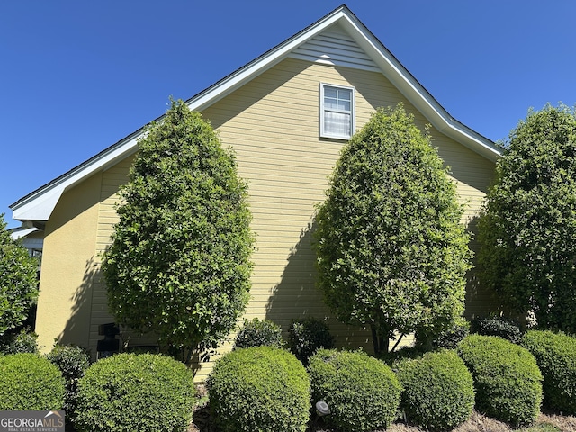view of property exterior