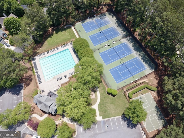 3822 Avensong Village Cir, Milton, GA 30004 - aerial view of a pool area