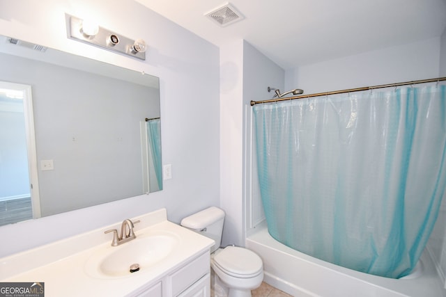 2201 Landing Walk Dr, Duluth, GA 30097 - full bathroom with visible vents, shower / bath combo, toilet, and vanity