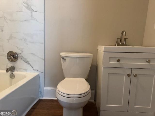 1823 Wrightsboro Rd, Augusta, GA 30904 - bathroom featuring walk in shower, toilet, baseboards, wood finished floors, and a bath