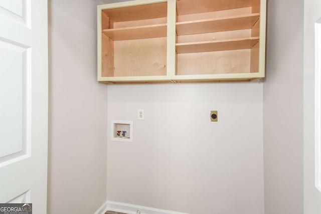 2636 Suzanne Ln, Acworth, GA 30102 - clothes washing area with electric dryer hookup, washer hookup, and baseboards