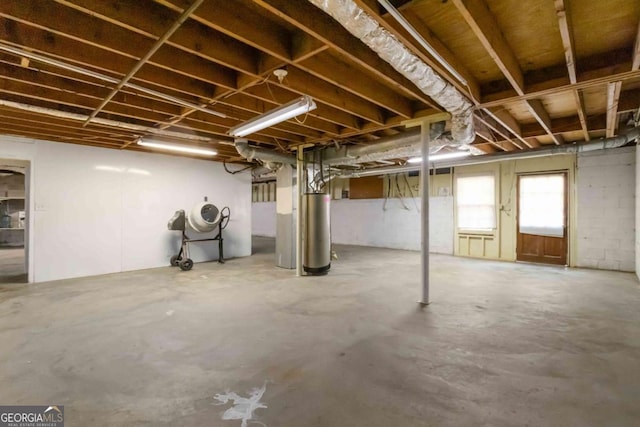 5152 Clearwater Dr, Stone Mountain, GA 30087 - below grade area featuring water heater