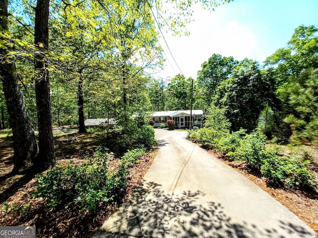 328 Kelly Creek Rd, Waco, GA 30182 - view of front of home featuring asphalt driveway