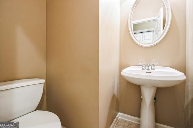 1008 Walnut Creek Dr, Woodstock, GA 30188 - half bath with toilet and baseboards