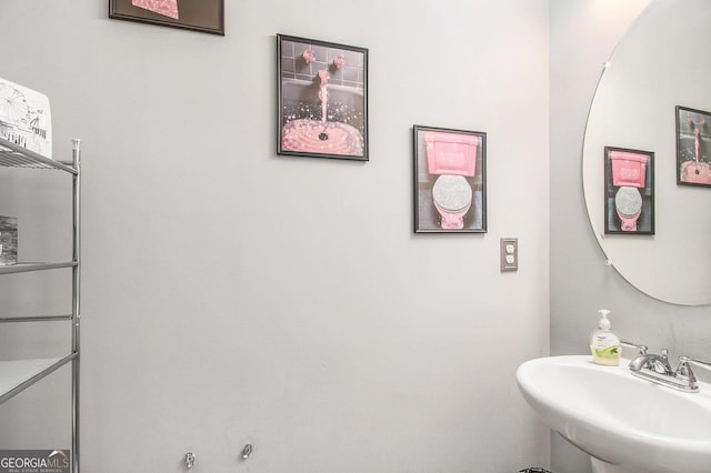 7762 Fawn Cir, Covington, GA 30014 - bathroom featuring a sink