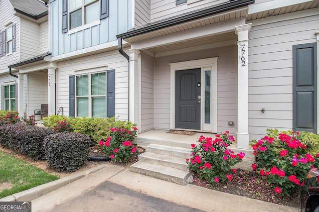 7762 Fawn Cir, Covington, GA 30014 - entrance to property with board and batten siding
