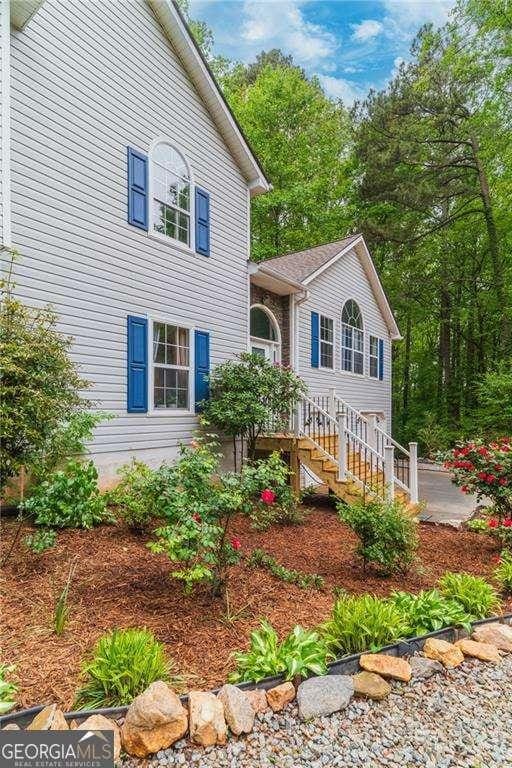 204 Queensbury Ct, Acworth, GA 30102 - view of front of property featuring stairway